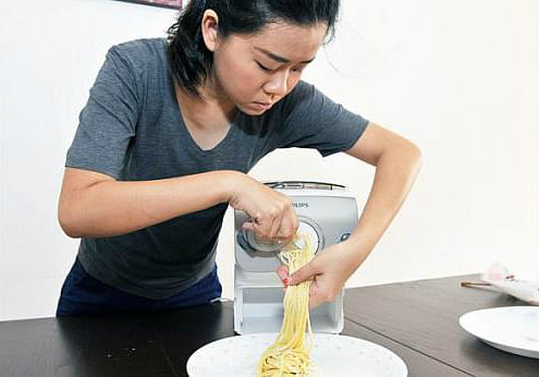 noodle maker.jpg
